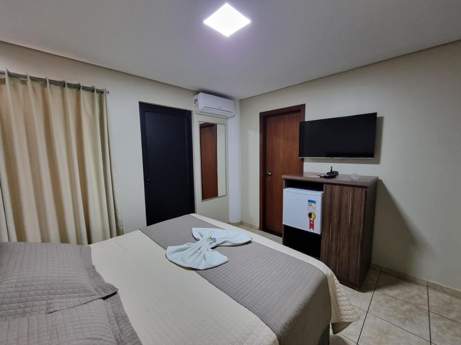 Hotel Itatiaia ตันการาดาแซร์ฮา ภายนอก รูปภาพ
